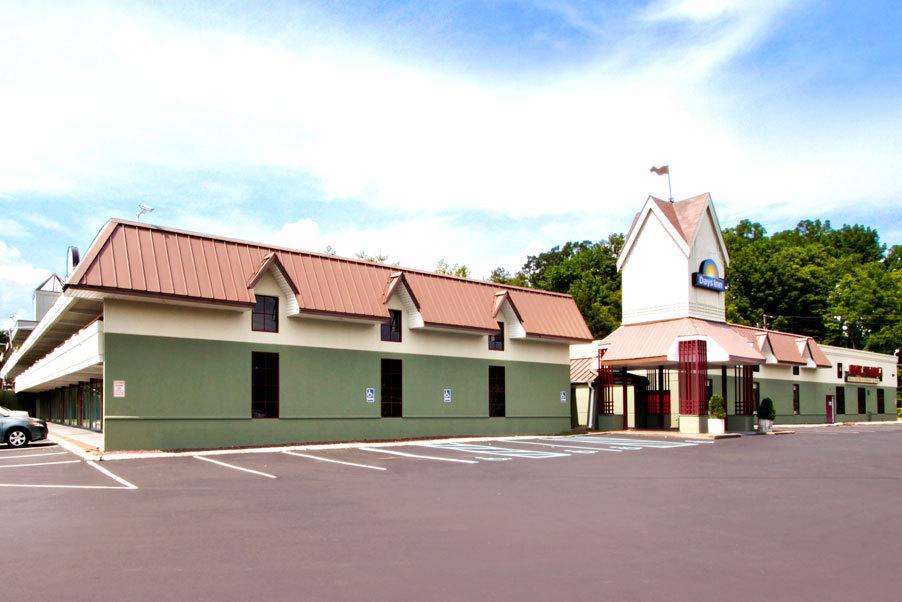 Days Inn איסט סטרודסבורג מראה חיצוני תמונה
